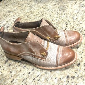 Freebird by Steven Mabel Taupe Multi 8